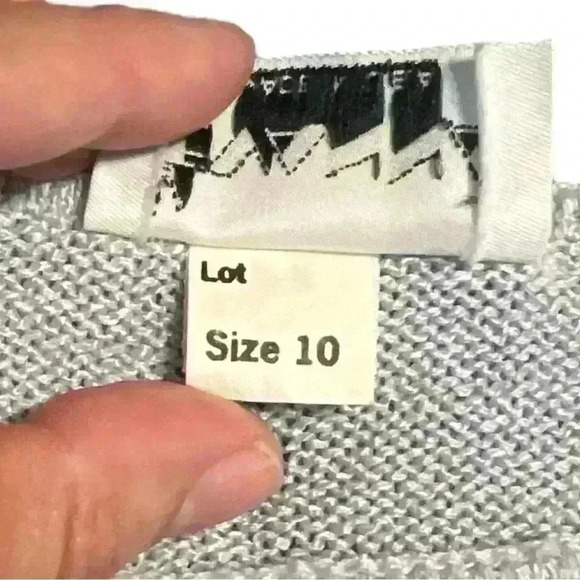 Vintage 80s gray geometric print long sleeve sweater size 10 (see measurements) - Picture 3 of 11